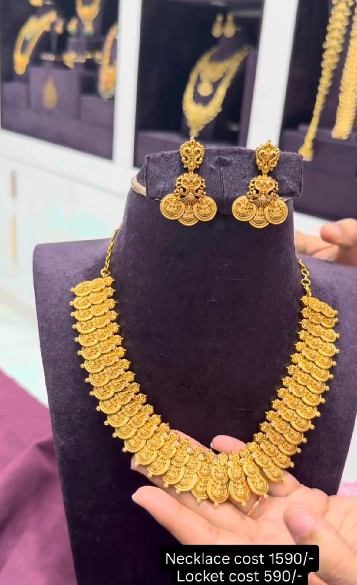 Beautiful kasula necklace