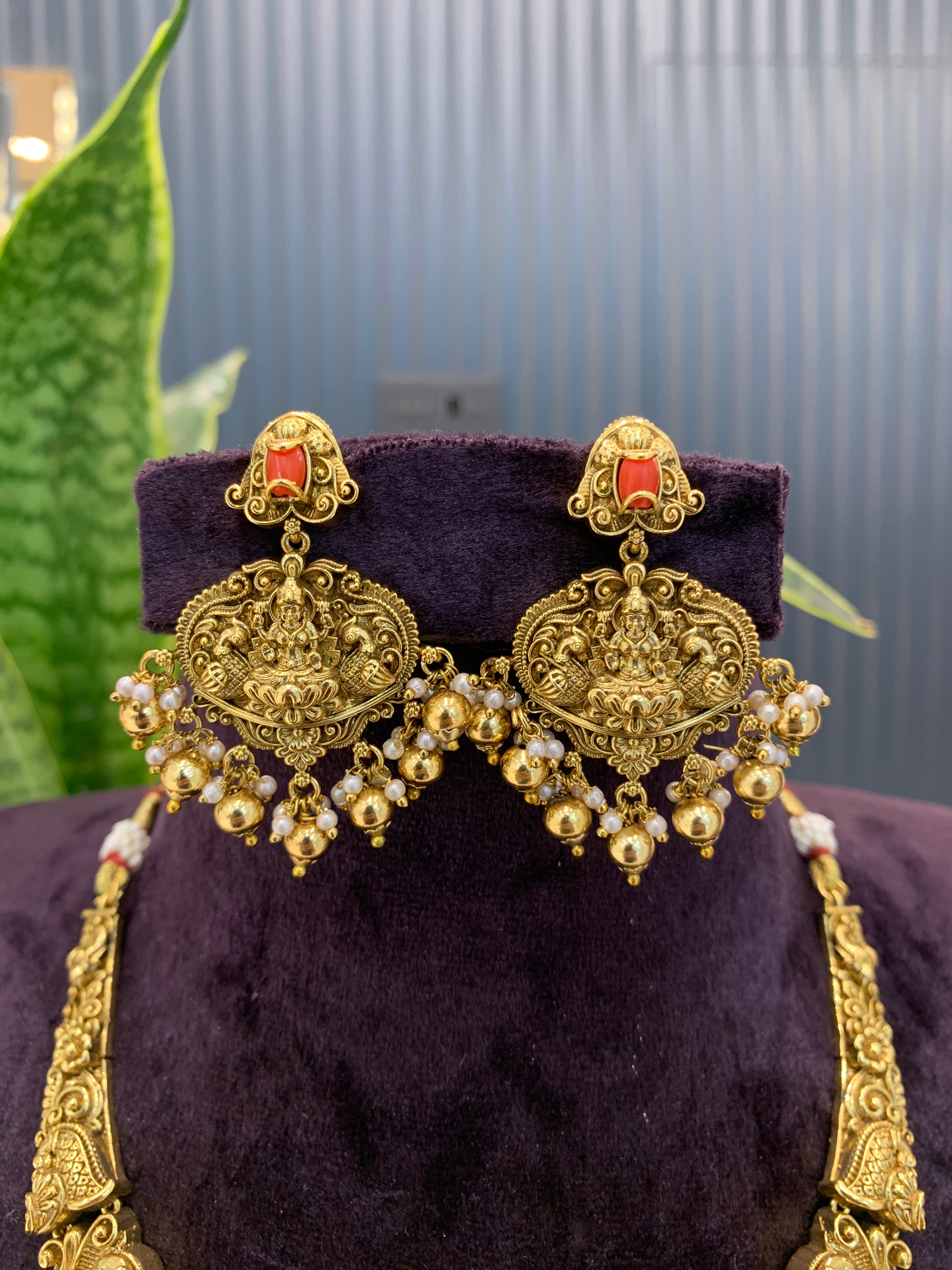 Beautiful Coral Nakshi 3D Necklace