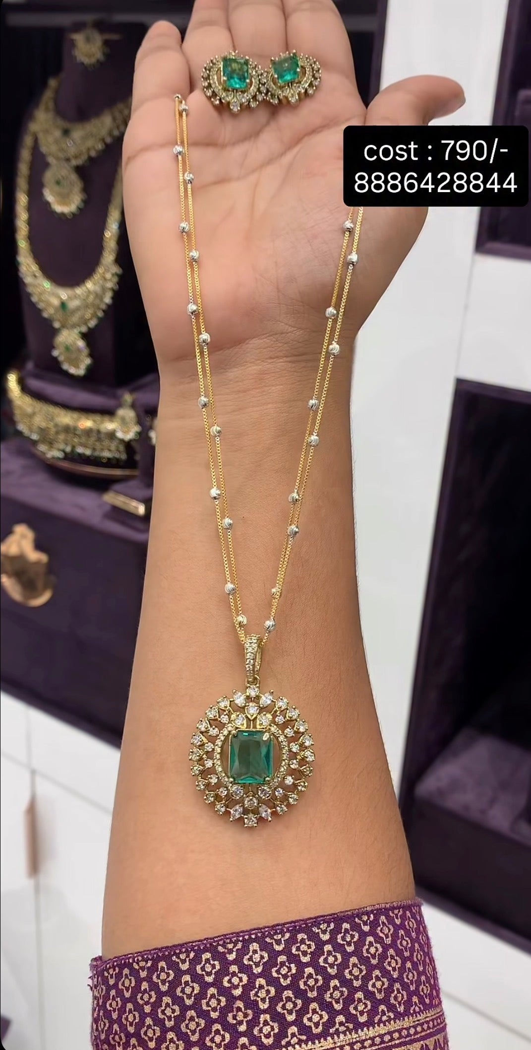 Beautiful Pendent set