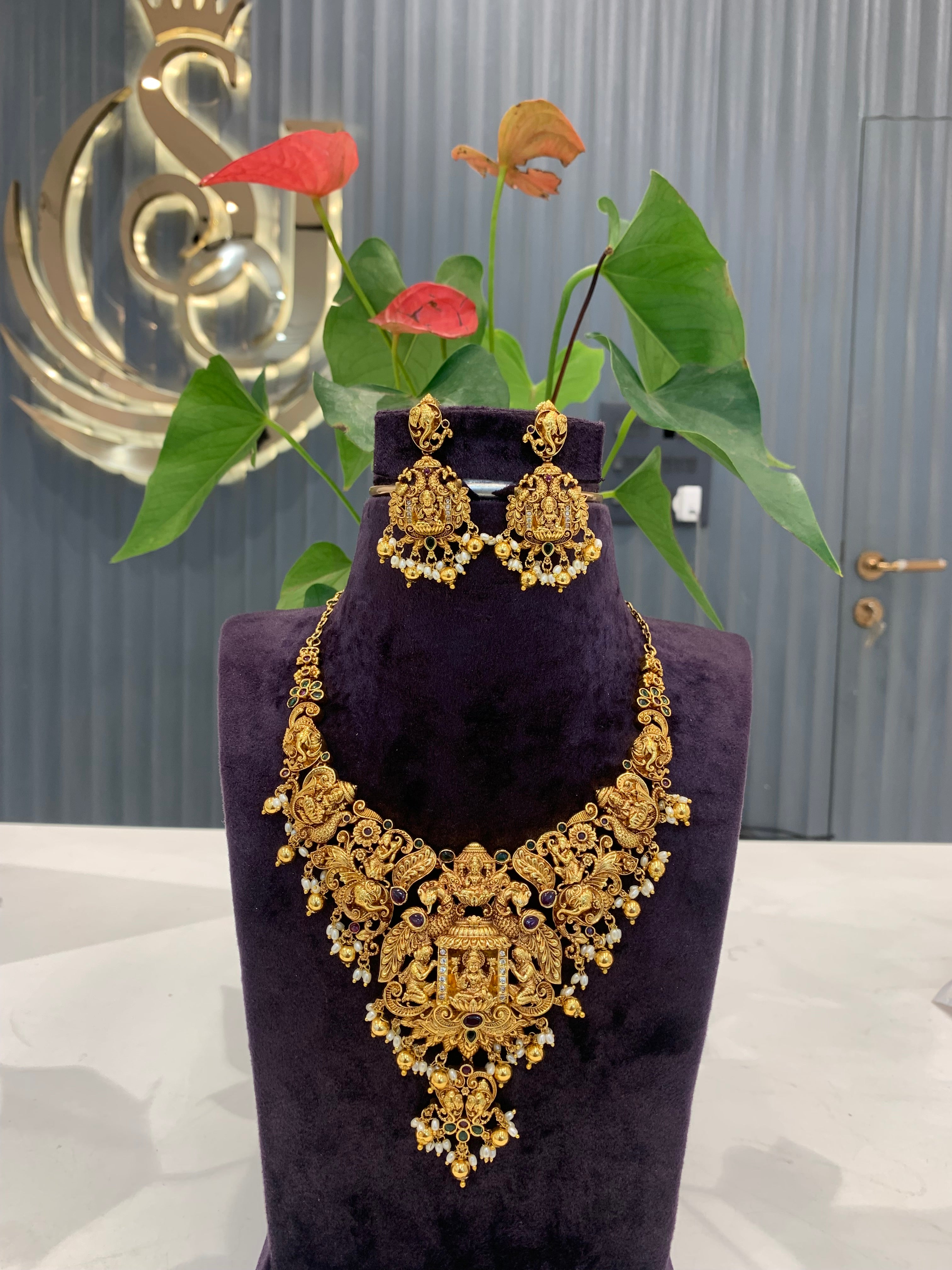 Beautiful nakshi 3D necklace