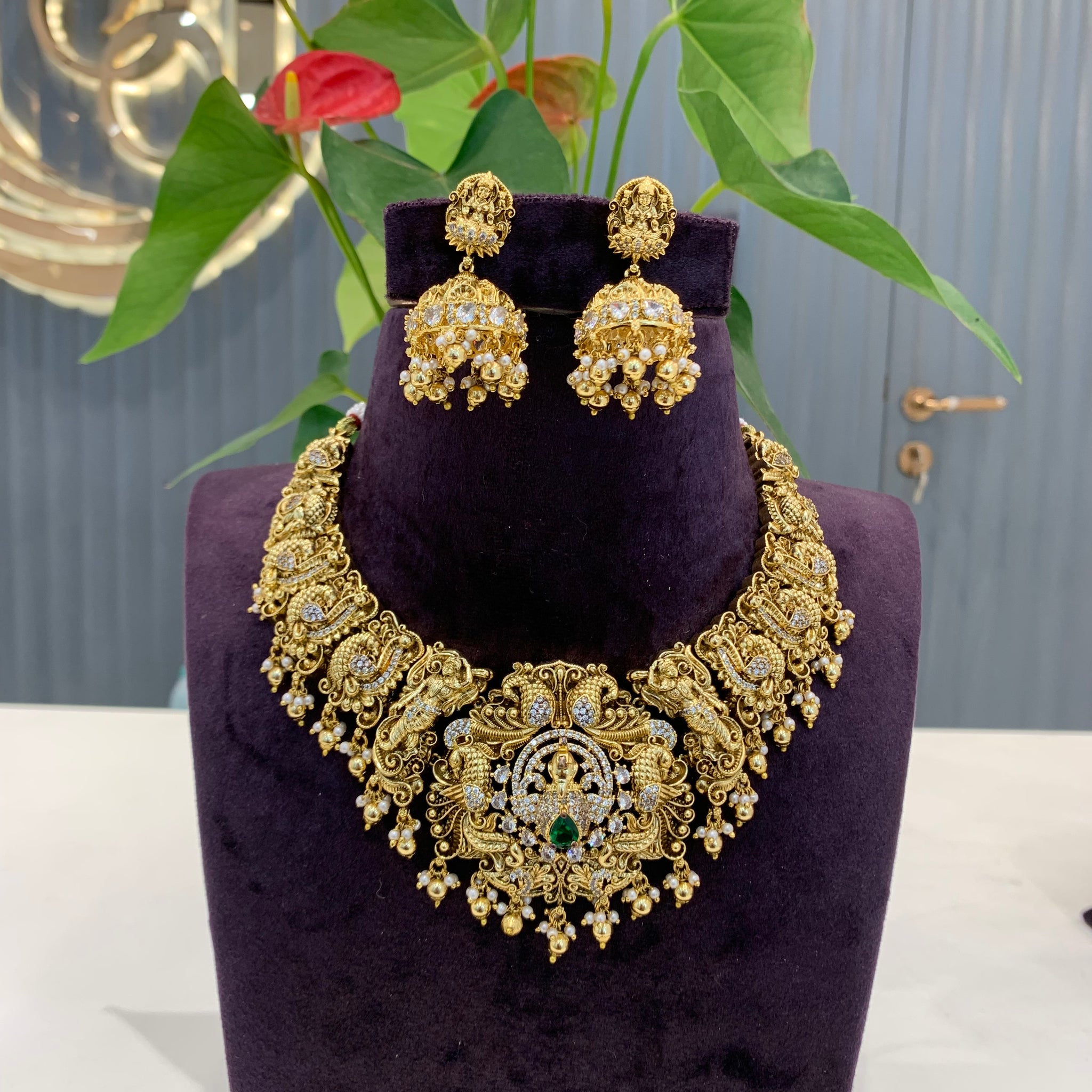 Beautiful 3D neckset