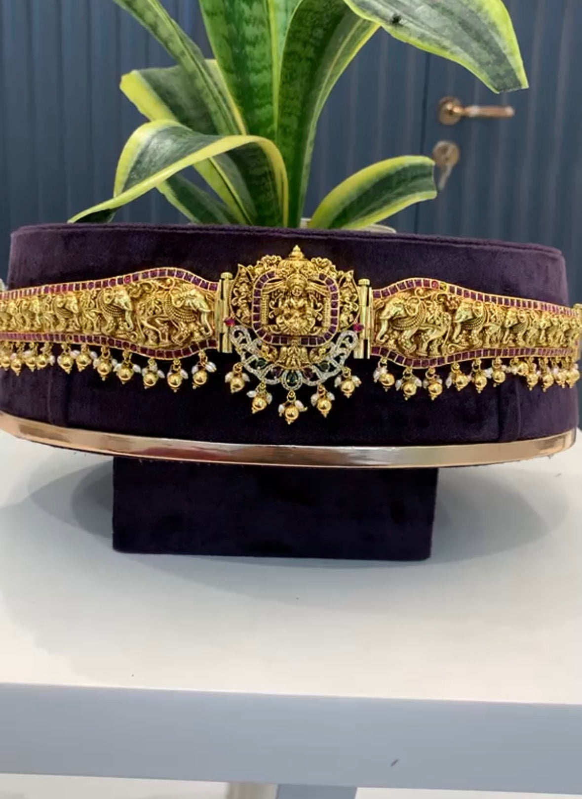 Beautiful vaddanam with Gold balls