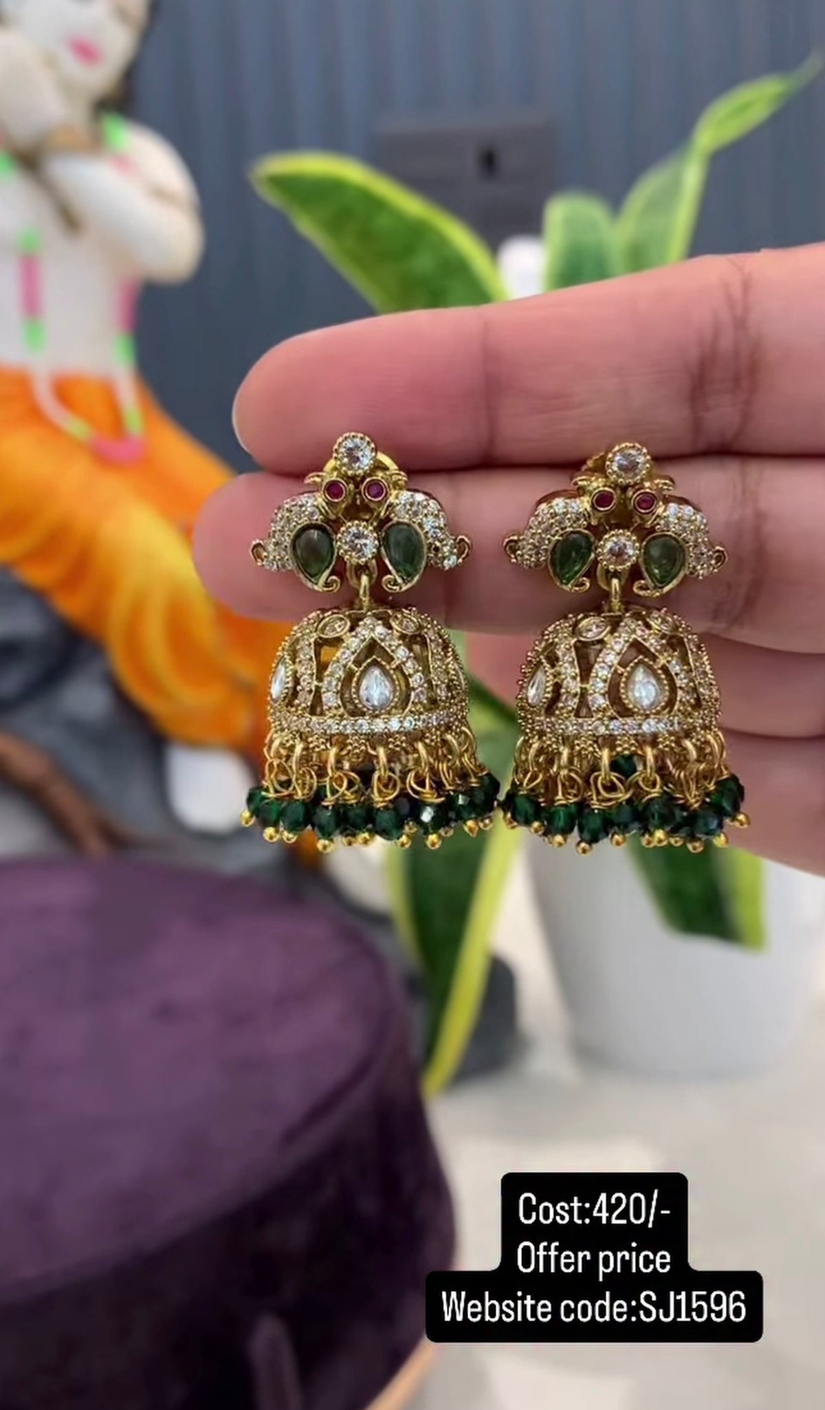 Beautiful mehandi victoria jumkies with offer price