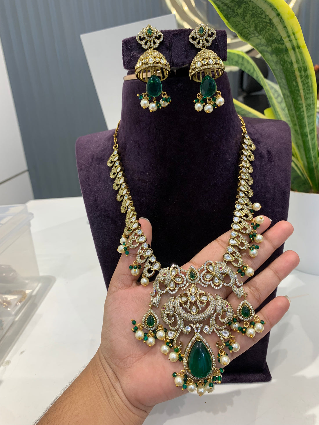 Beautiful mehandhi polish mini haram