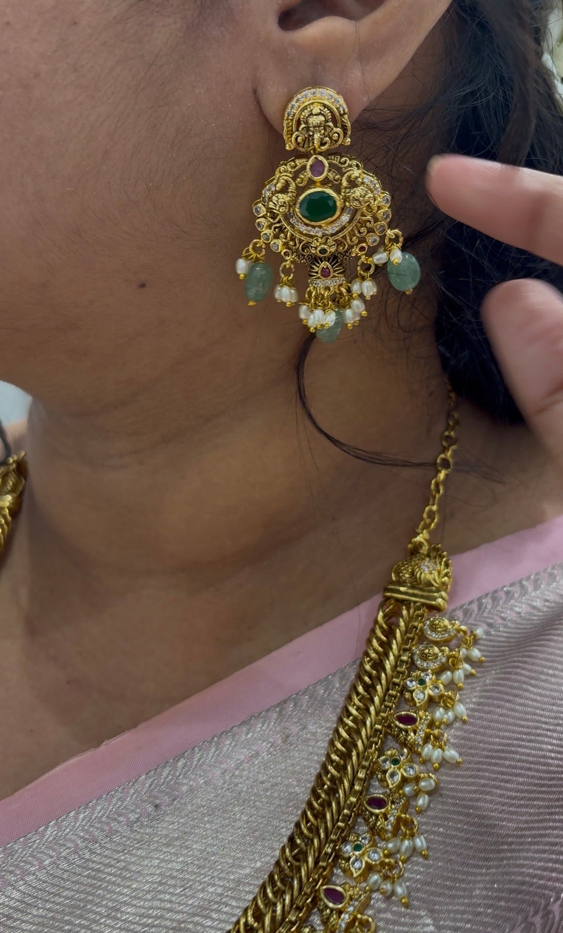 Beautiful jilebi short necklace/mini haram