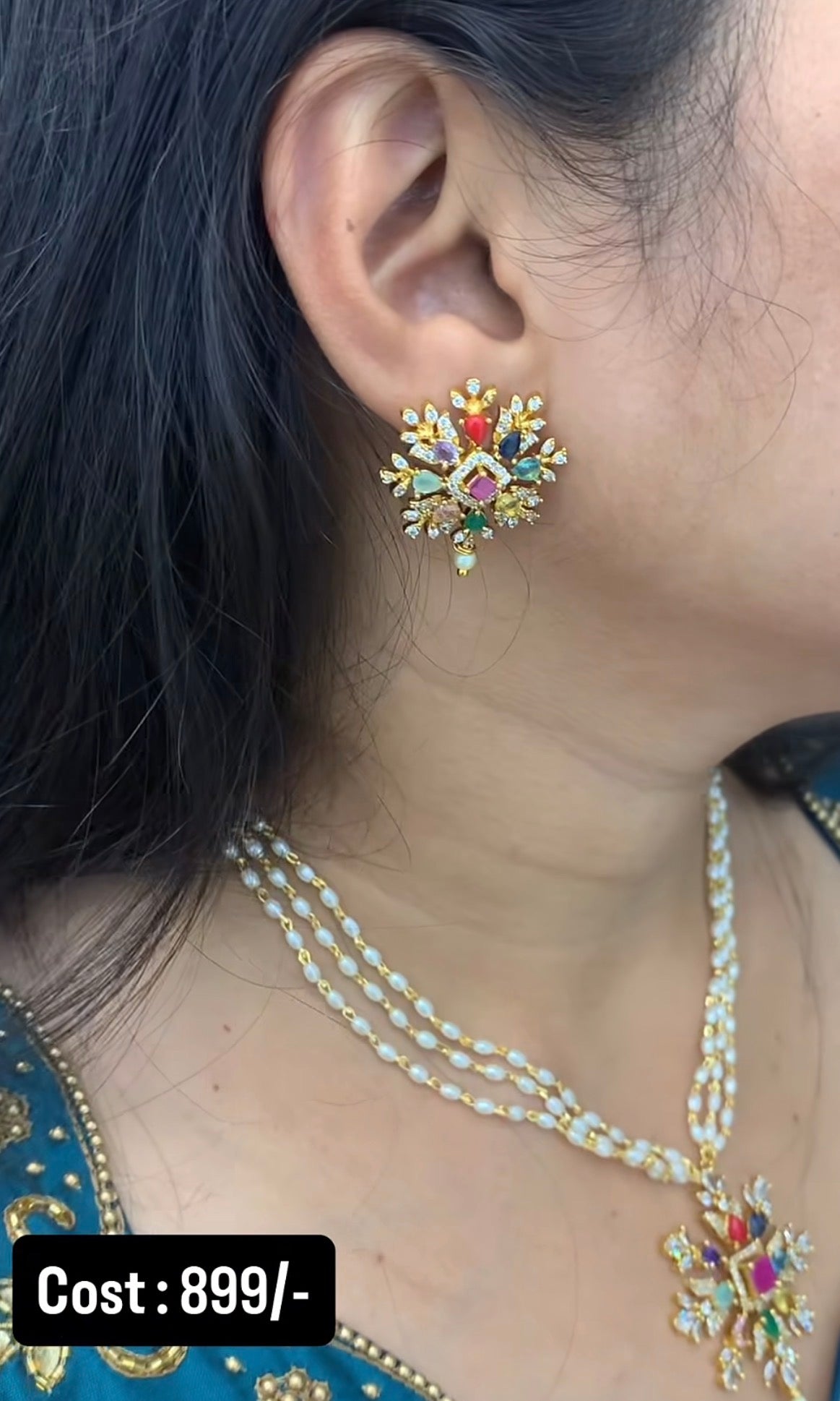 Beautiful pearls with navarathana pendant set