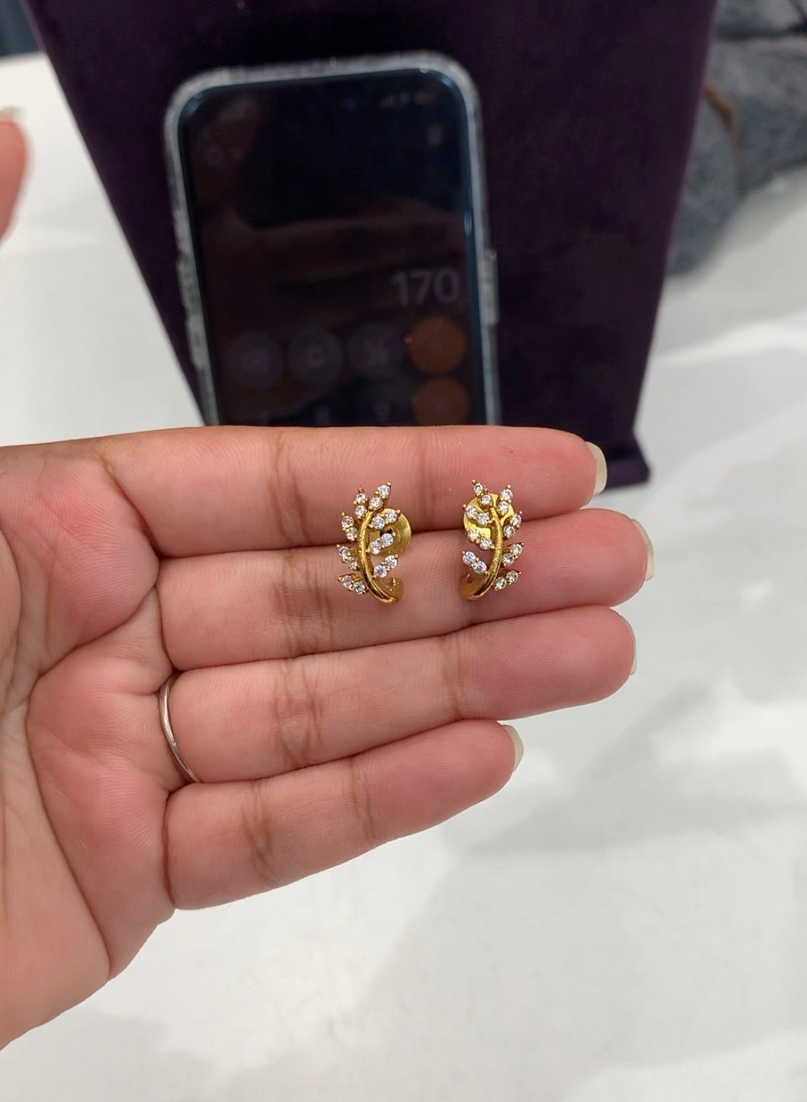 Beautiful Diamond Replica studs @ashadam offer