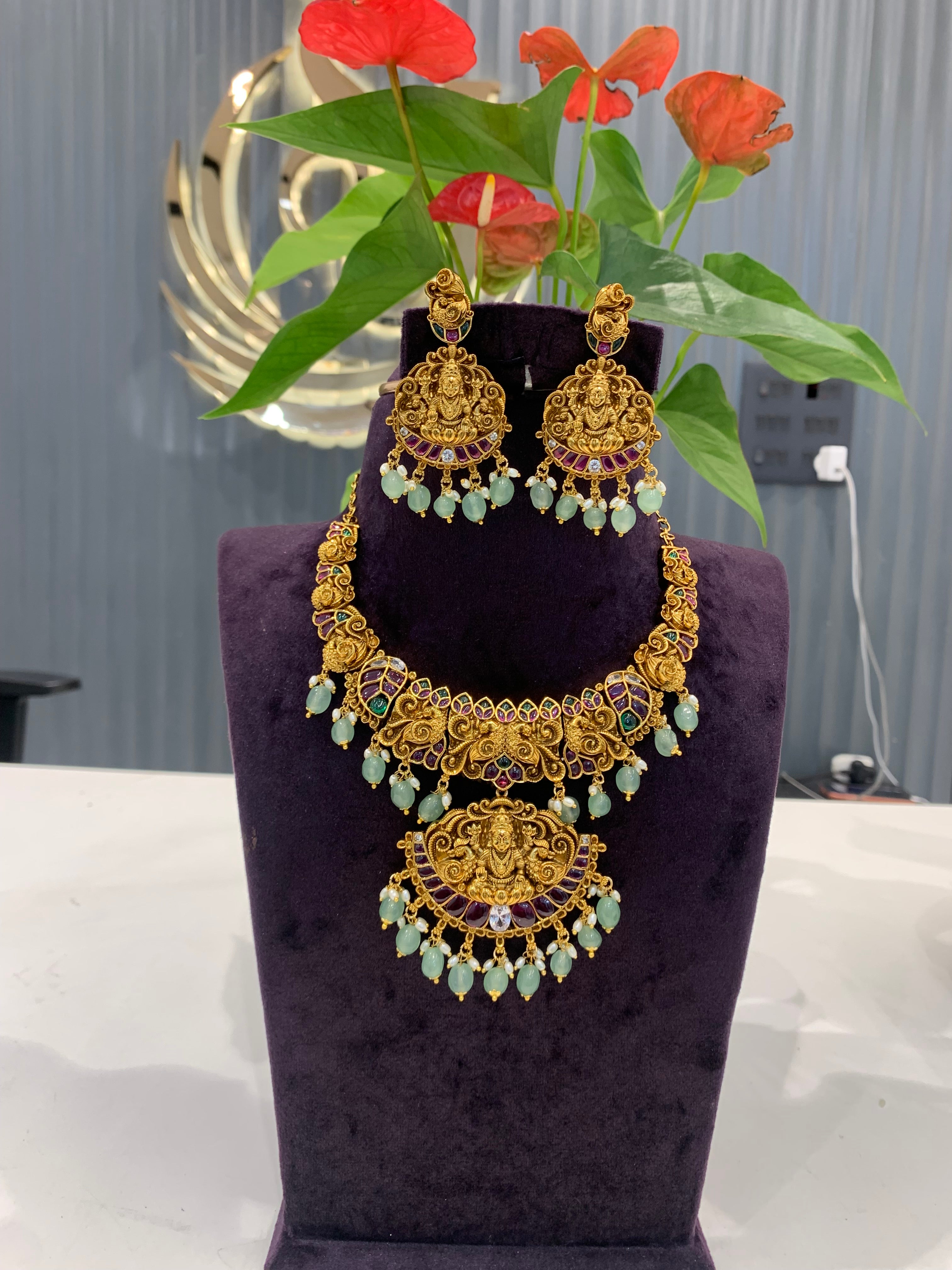 Beautiful premium nakshi necklace