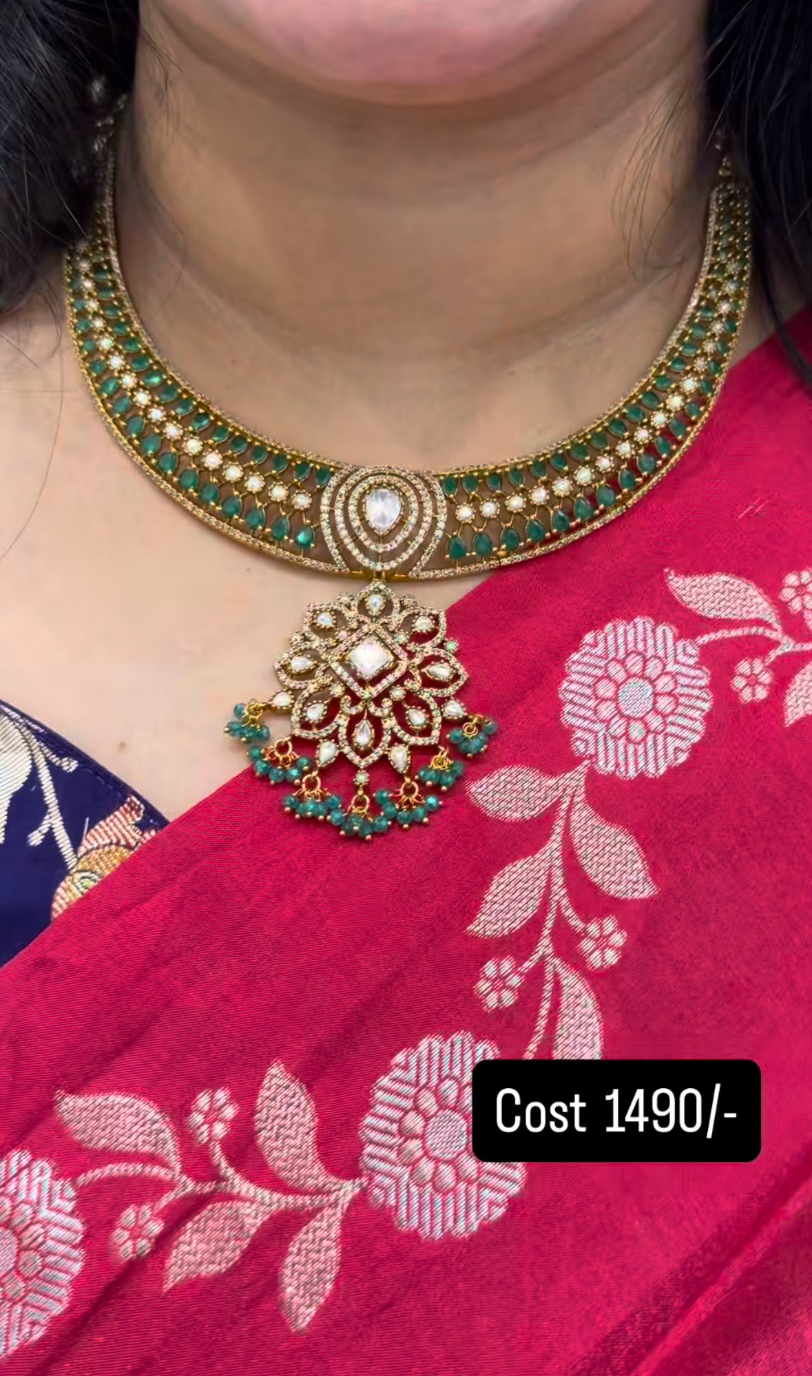 Beautiful green stone kanti necklace