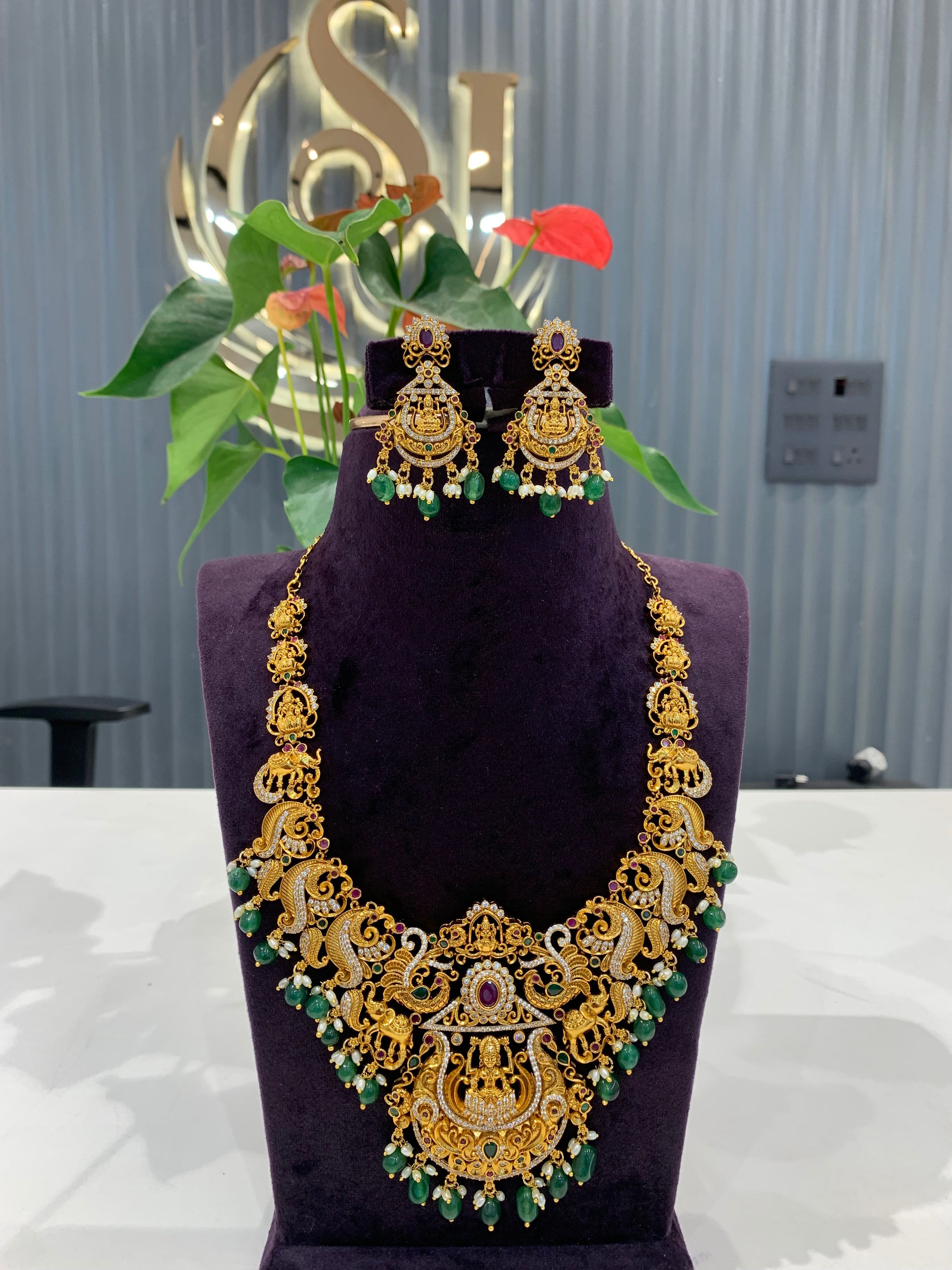 Beautiful nakshi necklace