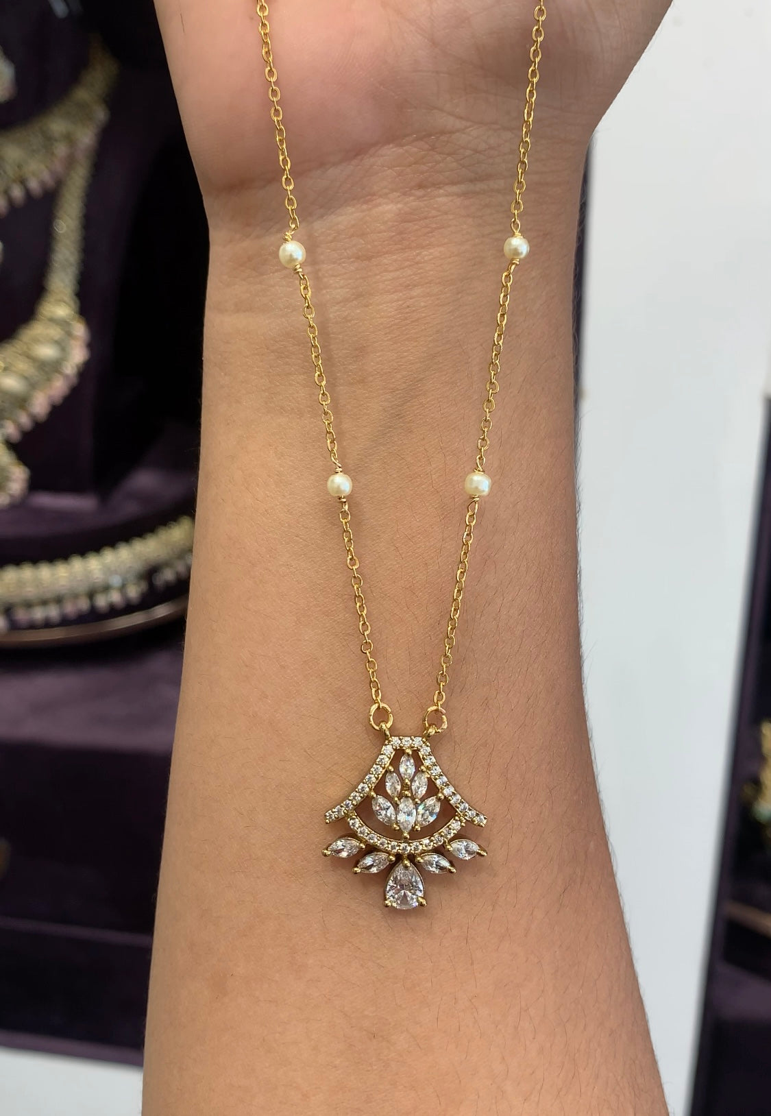 Beautiful locket with simple Chain