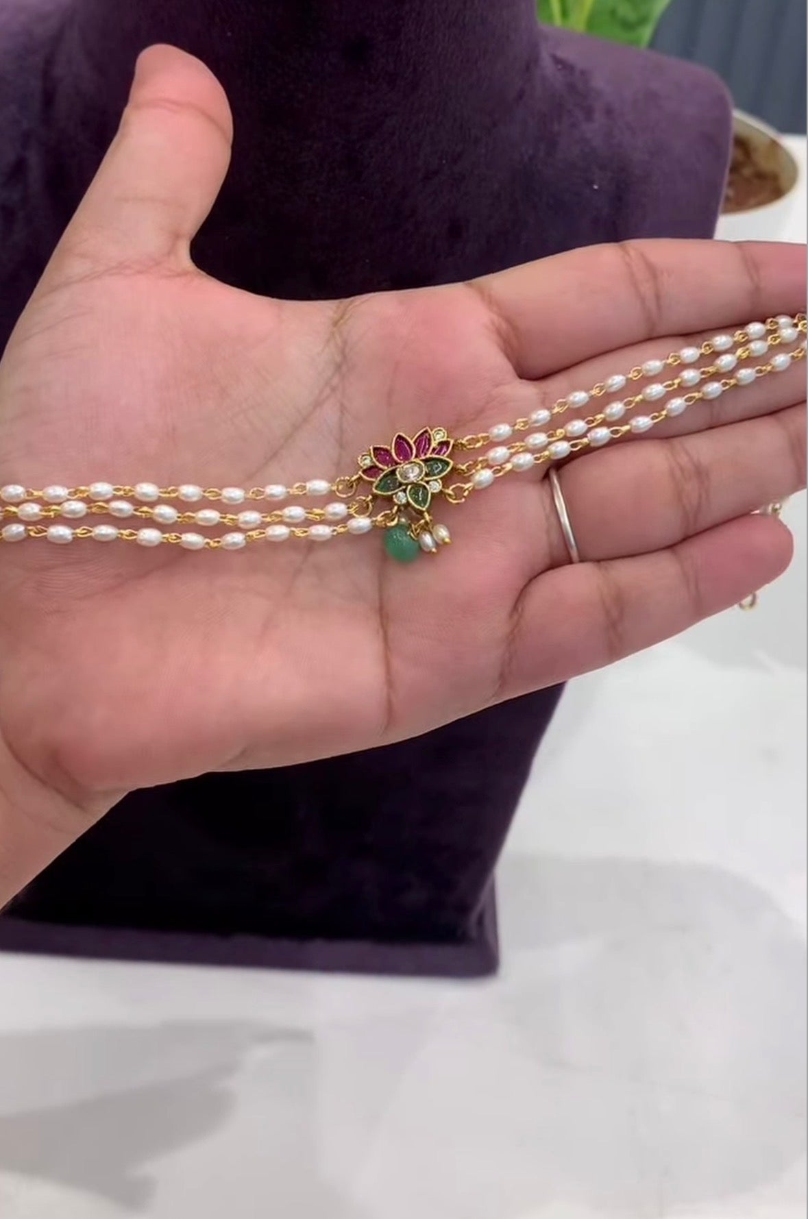 Beautiful Chocker