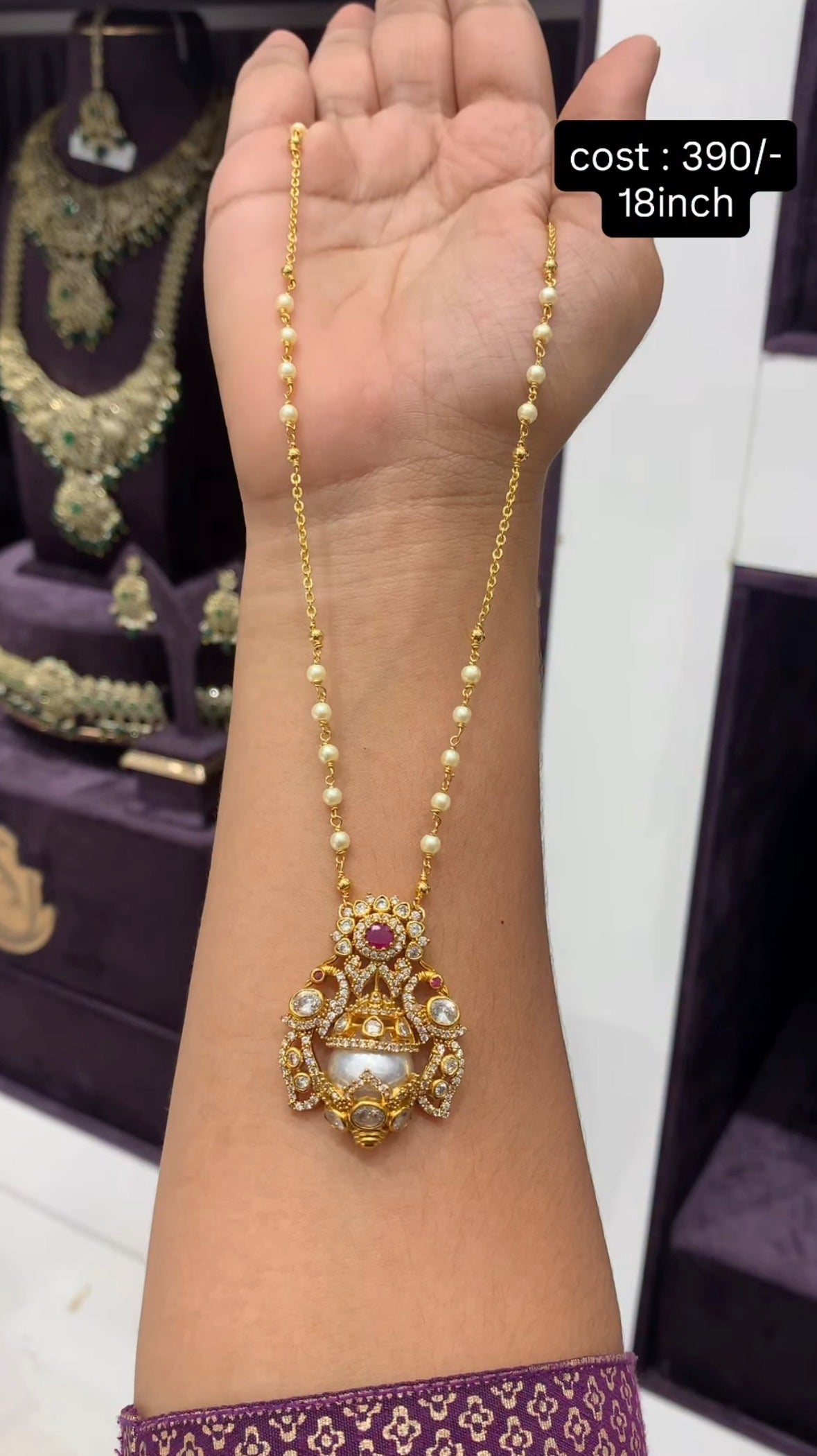 Beautiful Locket with Stylish Chandraharam Chain
