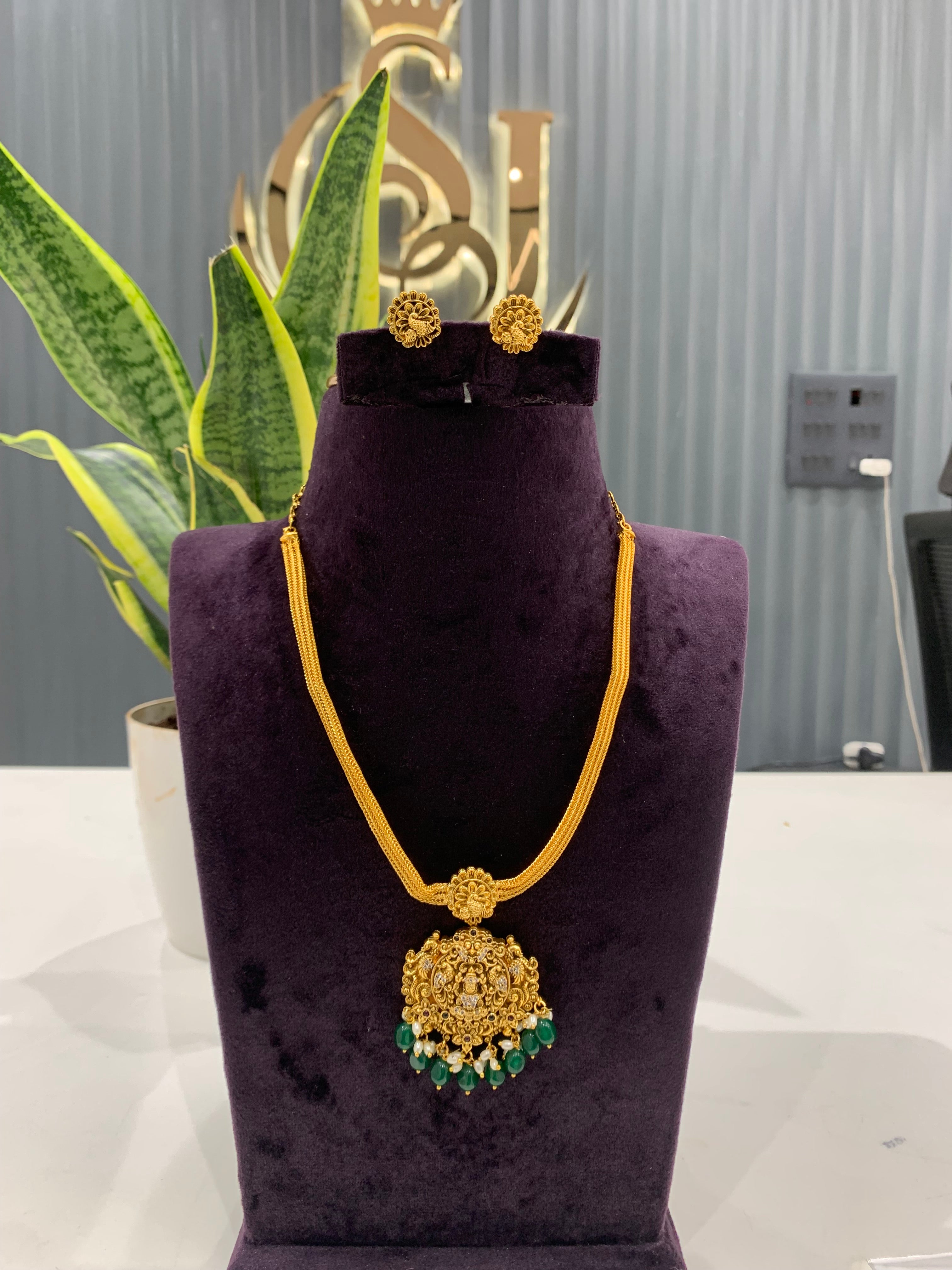 Beautiful neckset