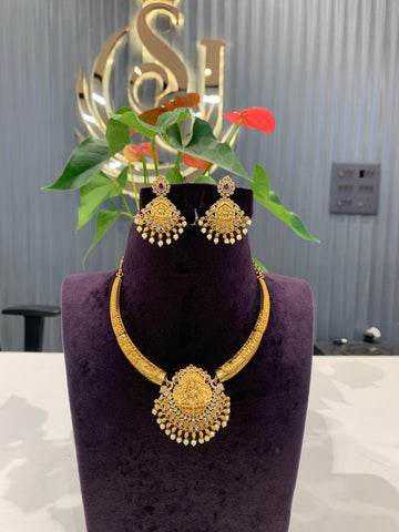 Beautiful kanti necklace