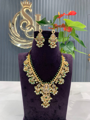 Beautiful heavy guttapusala necklace