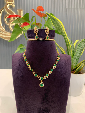 Beautiful simple nd cute necklace