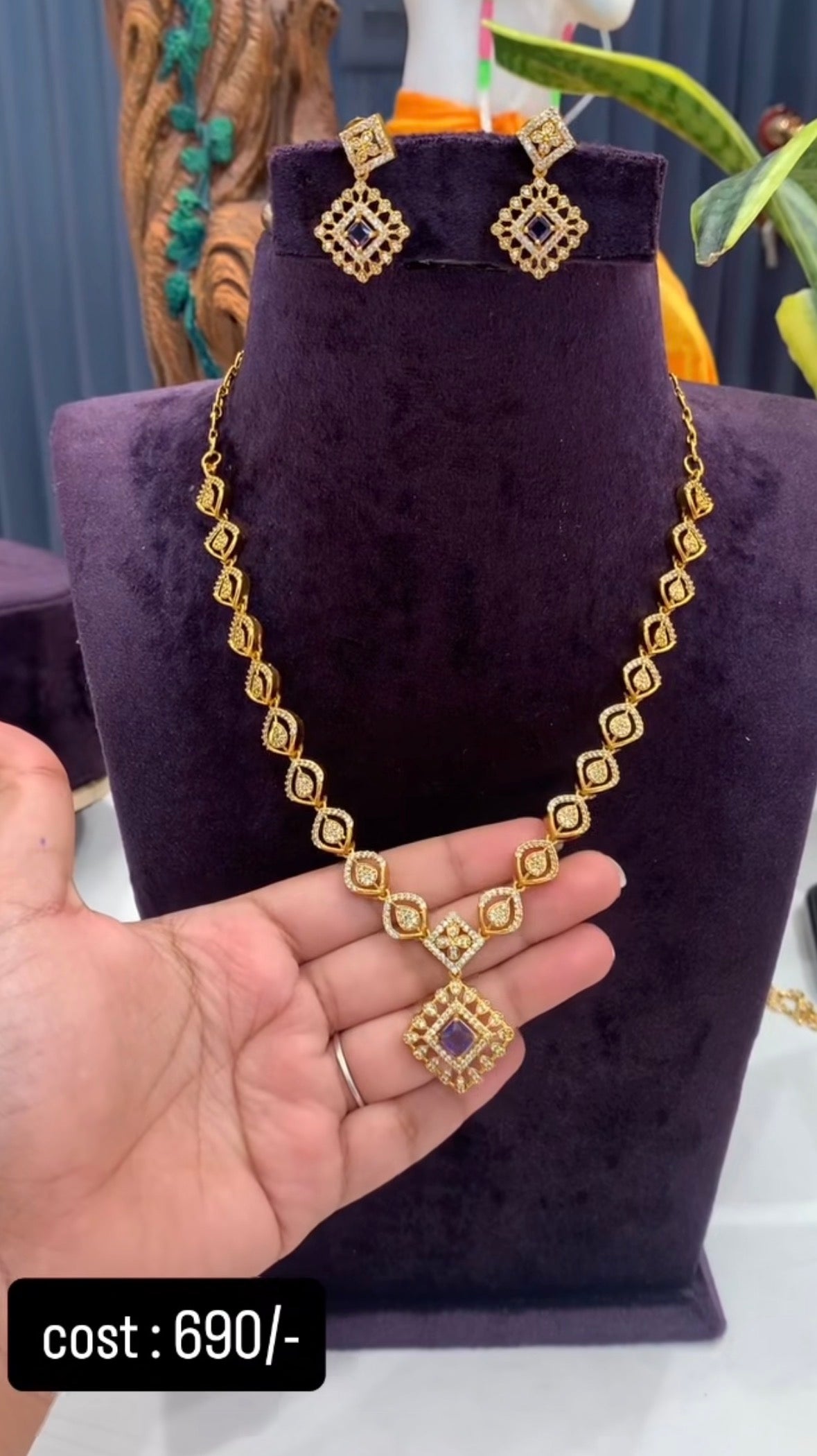 Beautiful simple necklace
