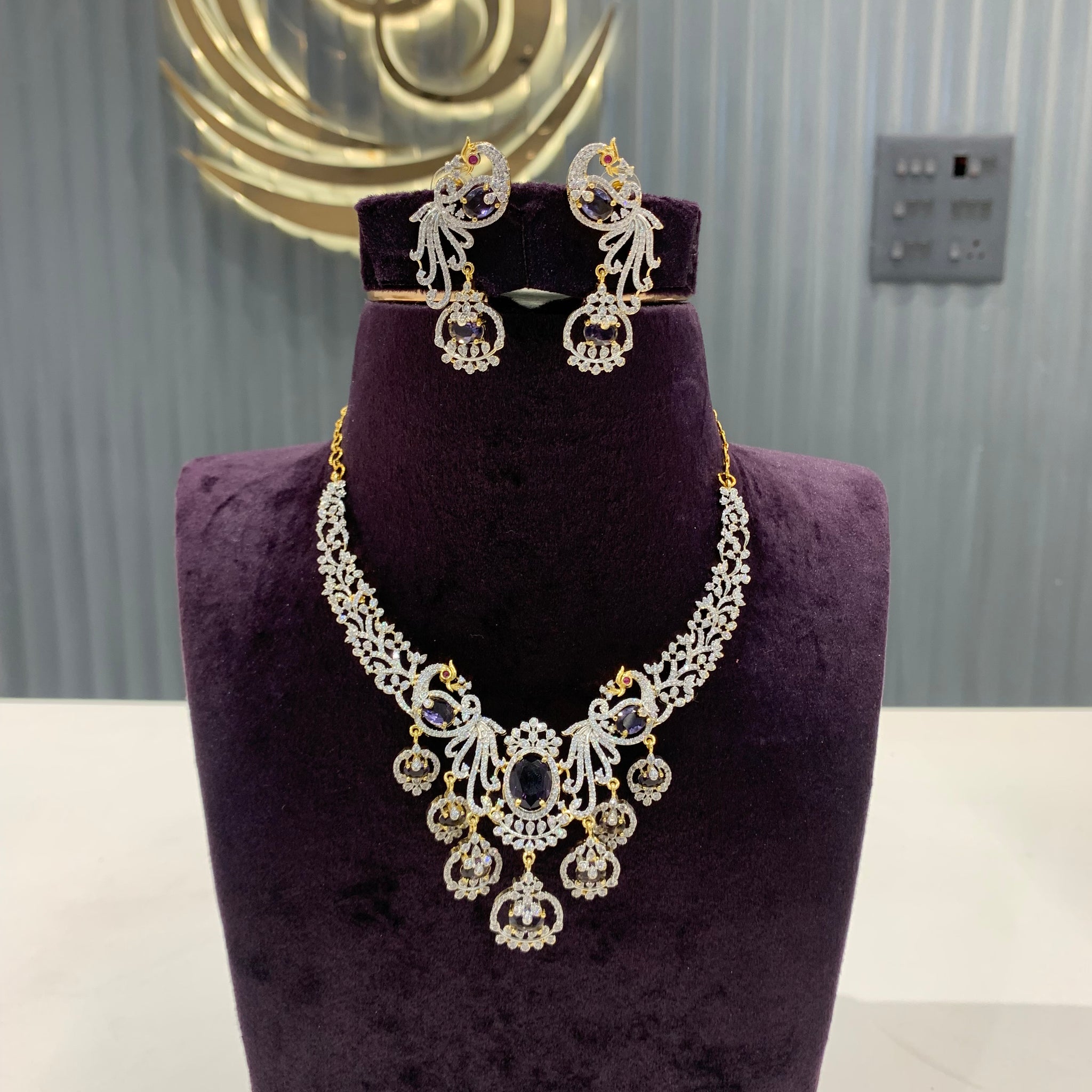 Beautiful GJ necklace