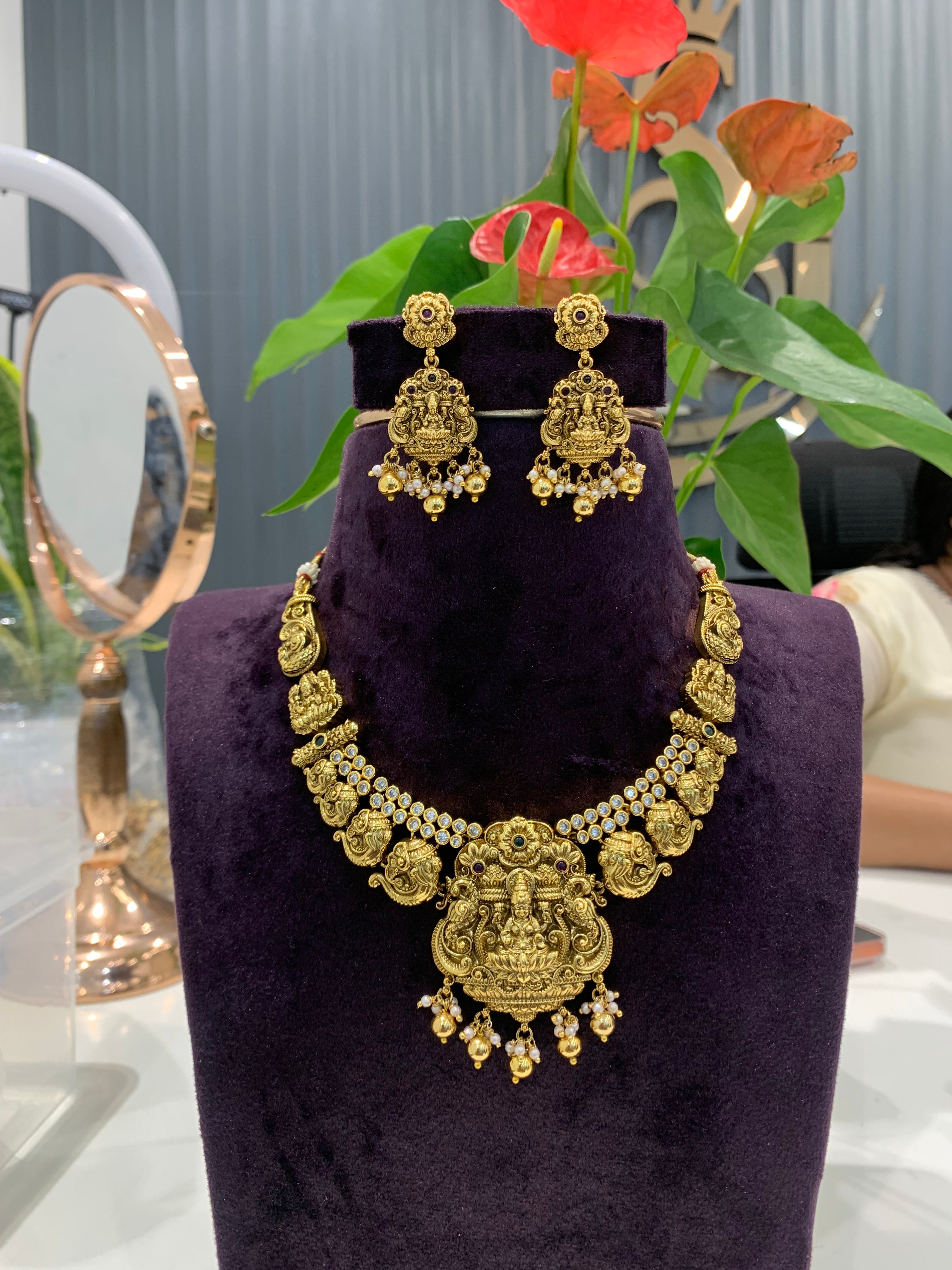 Beautiful nakshi 3D neckset