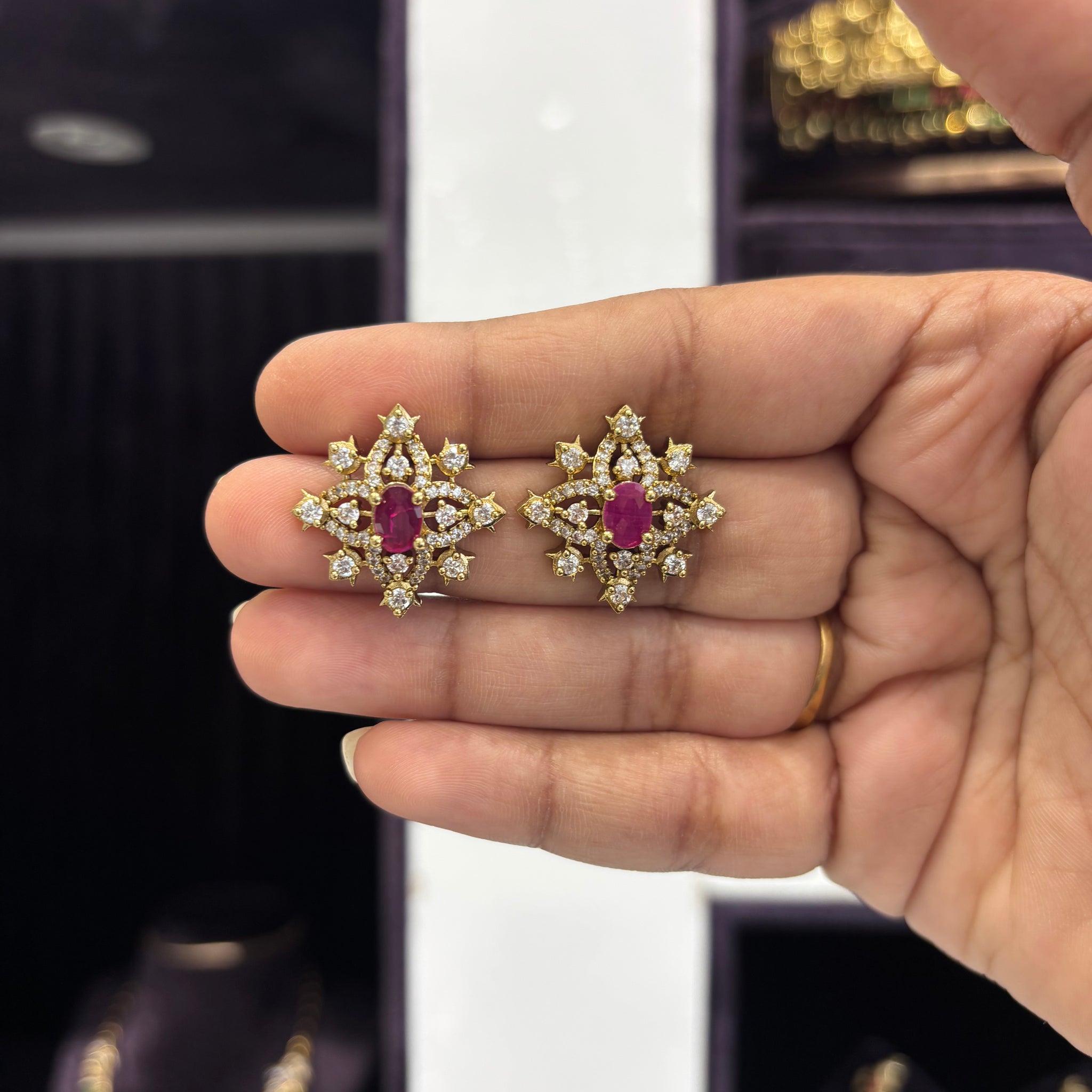 Pink stone Earstuds