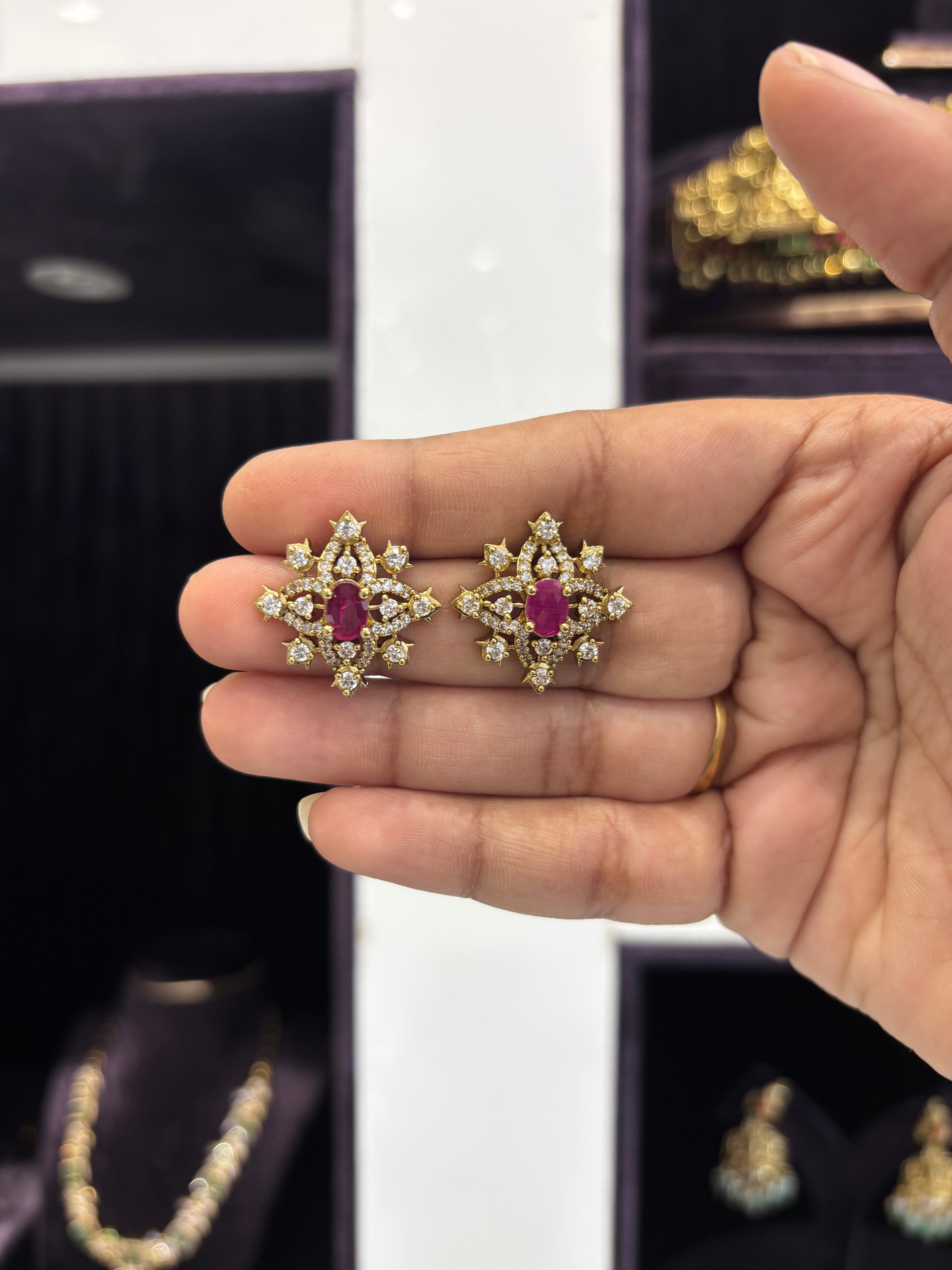 Pink stone Earstuds