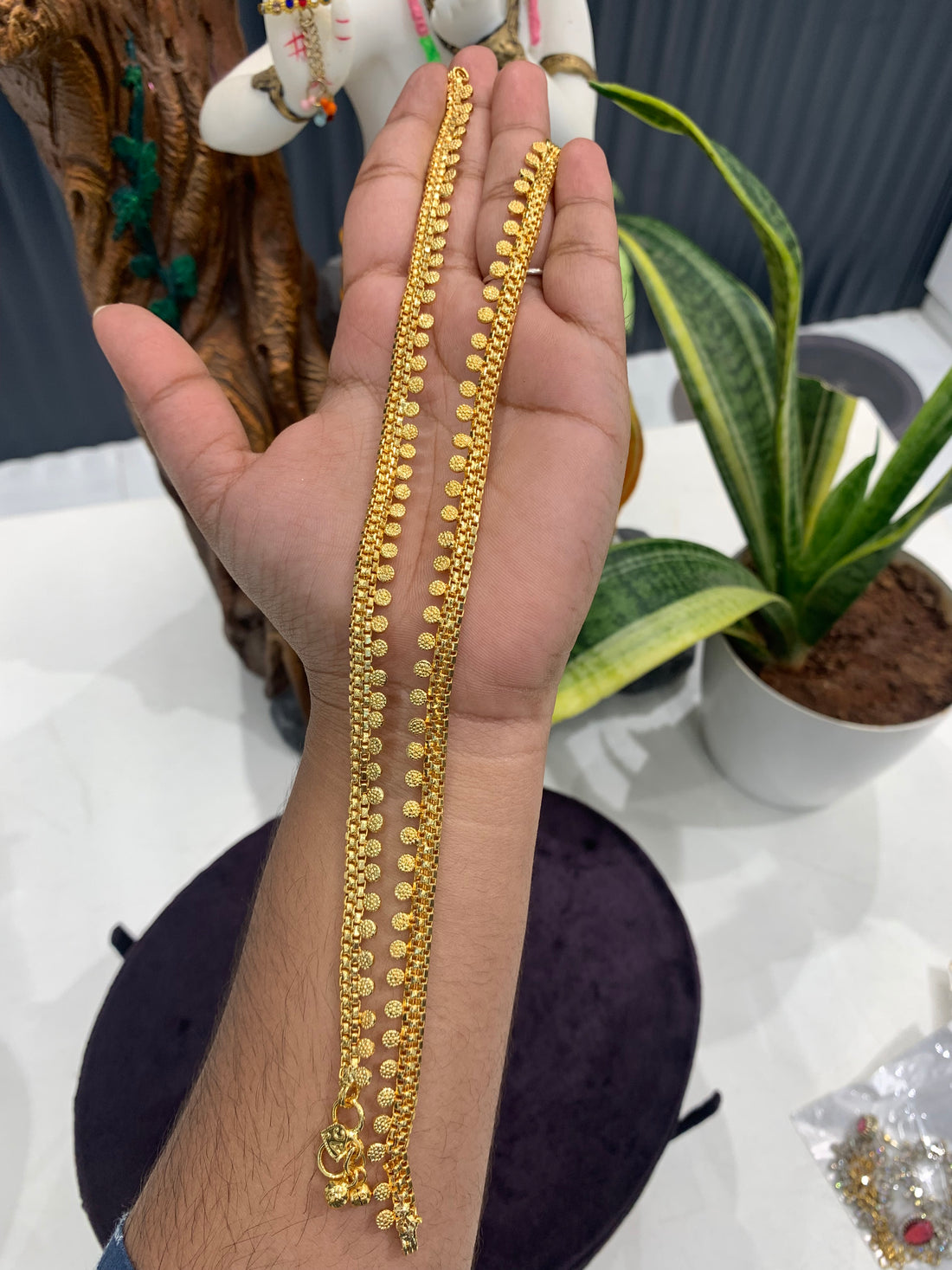 Beautiful gold polish anklets