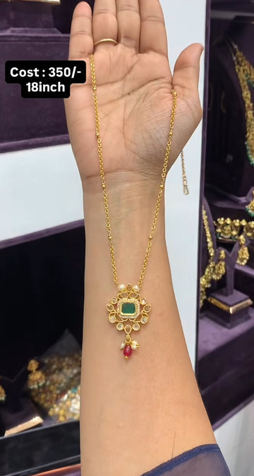 Beautiful customised chain with green stone
