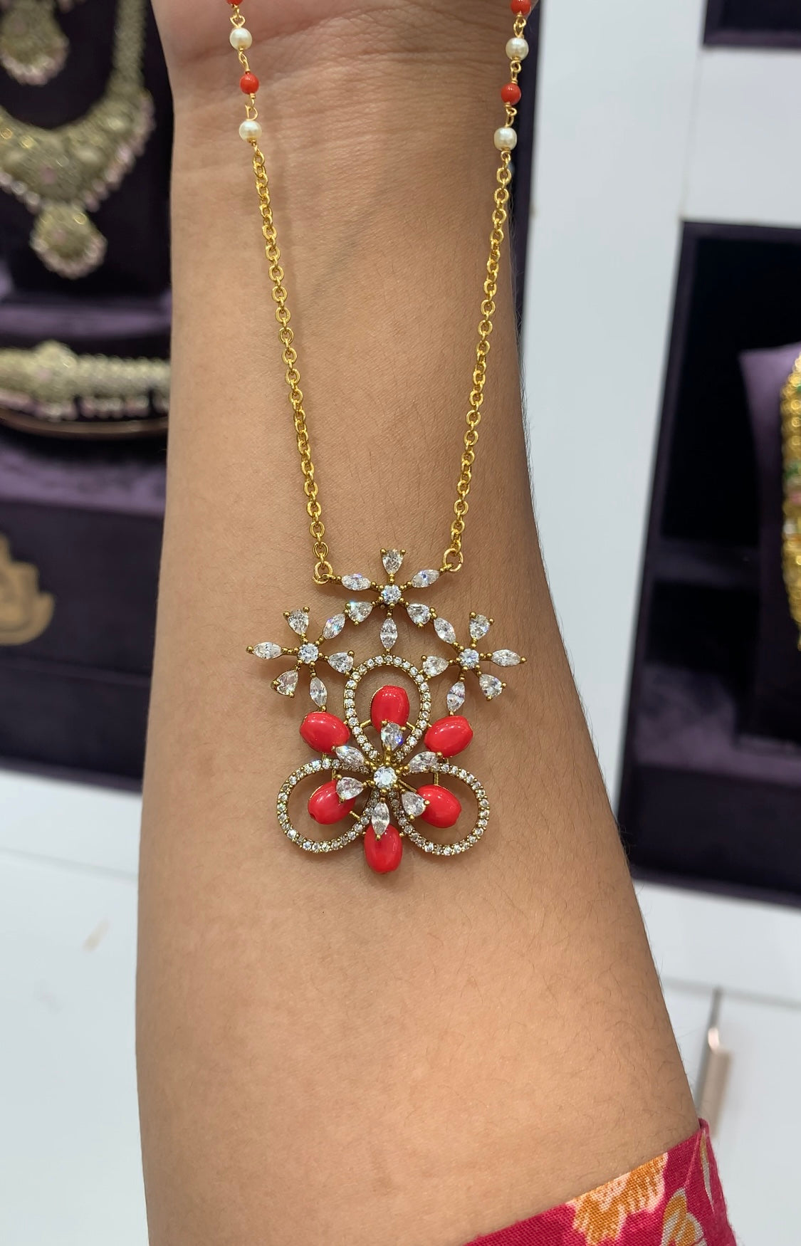 Beautiful coral locket set with chain