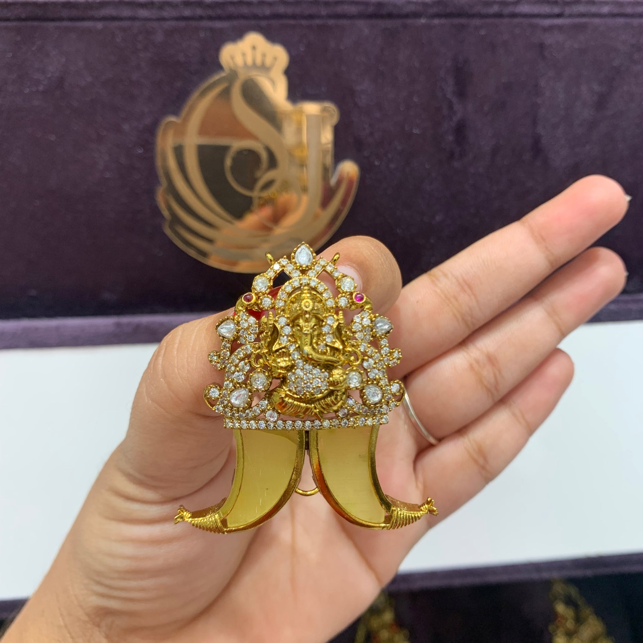 Beautiful tiger Ganesh pendant with back hook