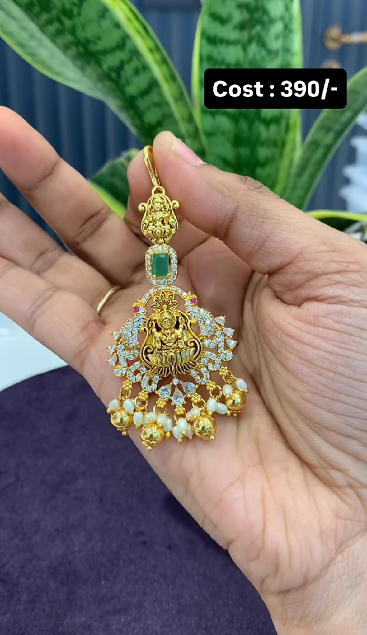 Beautiful customised nakhi tikka