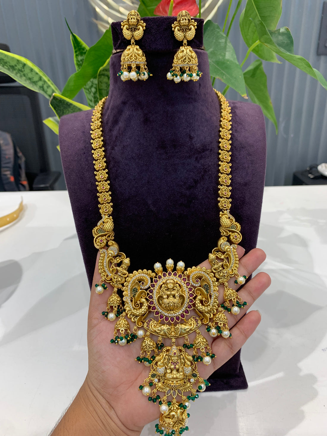 Beautiful nakshi long haram