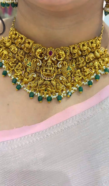 Beautiful premium heavy chocker set