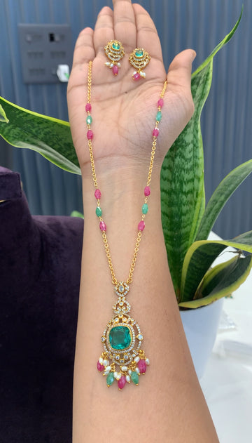 Beautiful pendant with customised locket