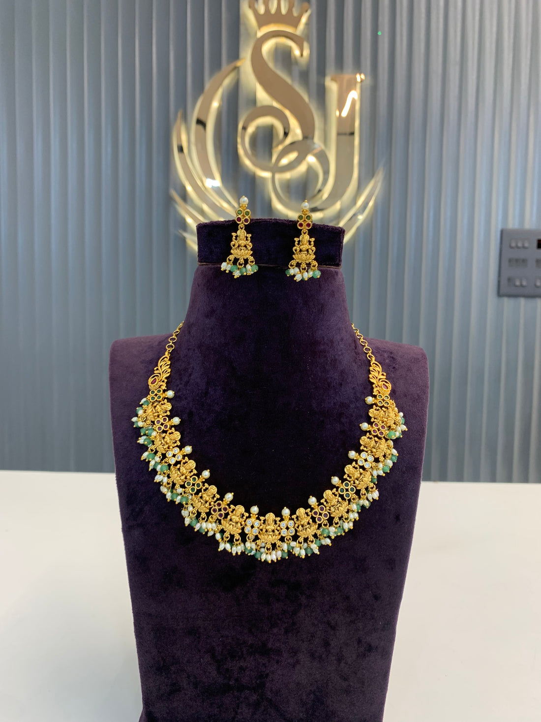 Beautiful simple cute nakshi necklace