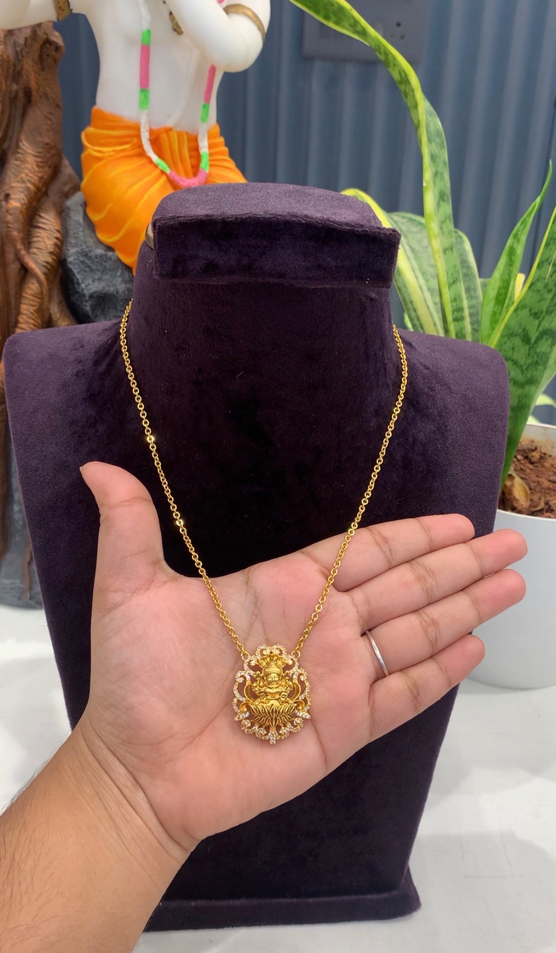 Beautiful customised chandraharam with traditional locket 18inchs