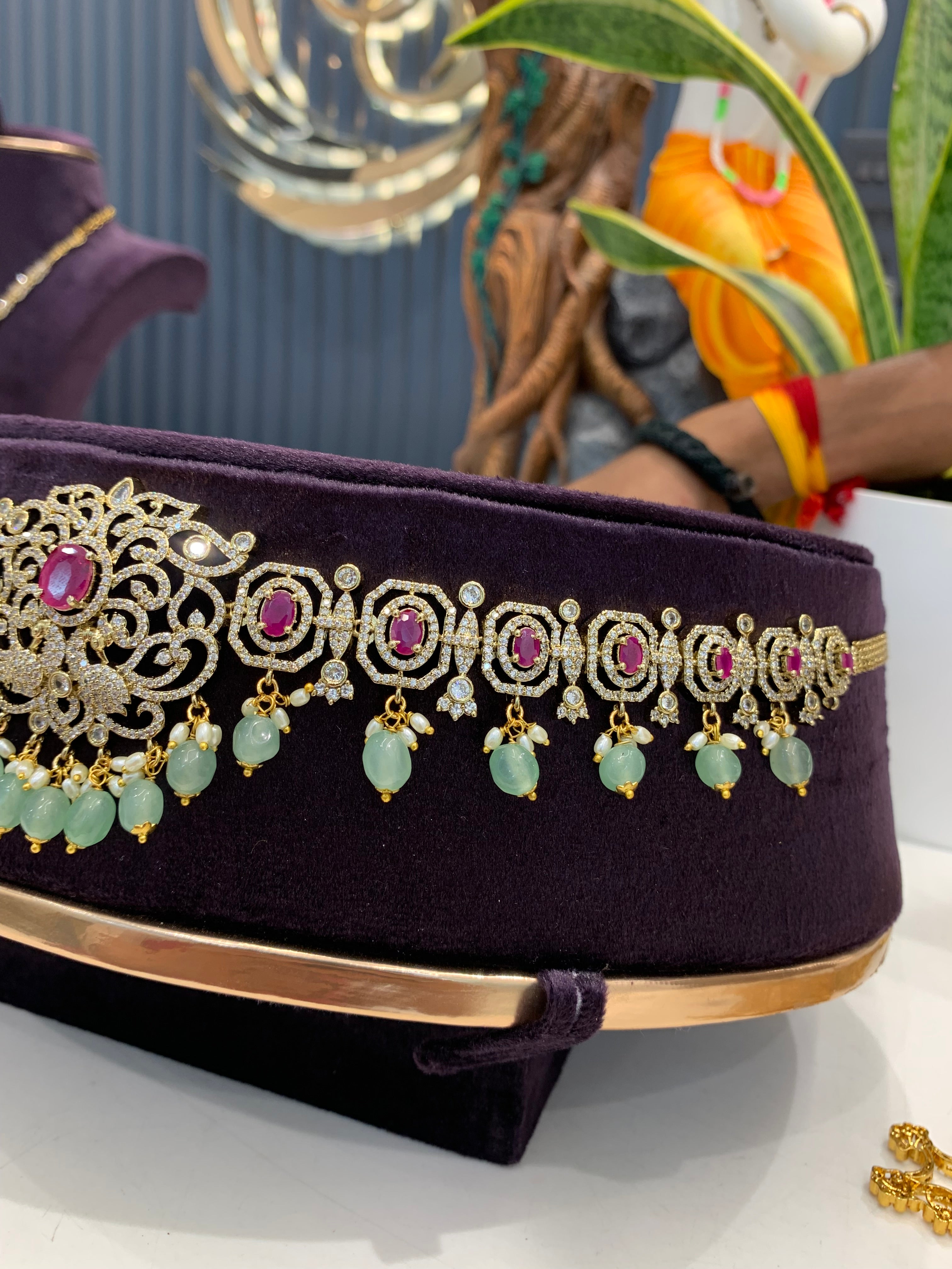 Beautiful mehandhi Victoria polish chain vaddanam