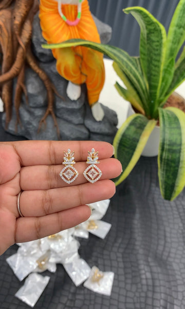 Beautiful Diamond Replica studs