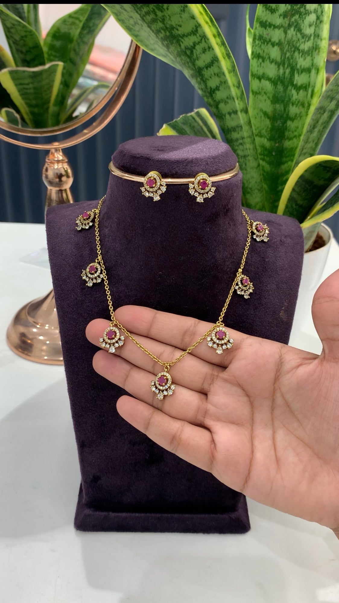Beautiful pink stone chain necklace
