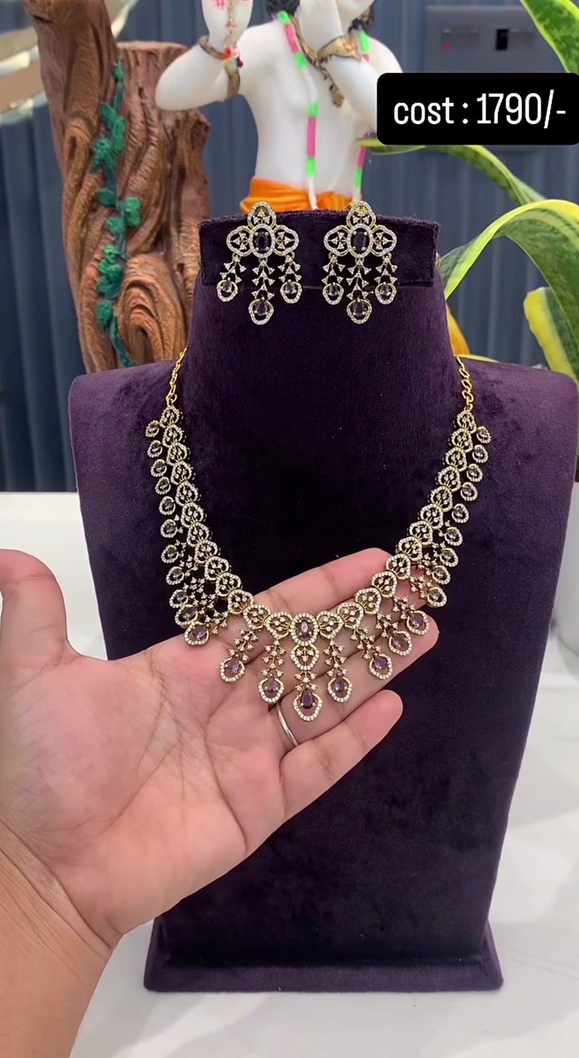 Beautiful purple stone party wear necklace