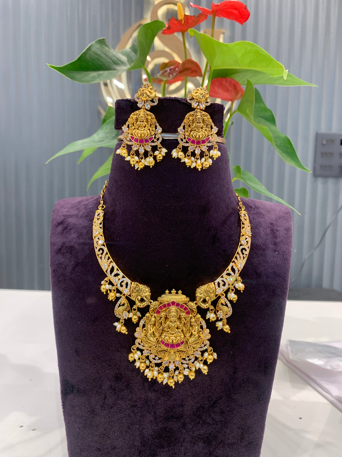 Beautiful nakshi 3D jadav stone kanti pattern necklace
