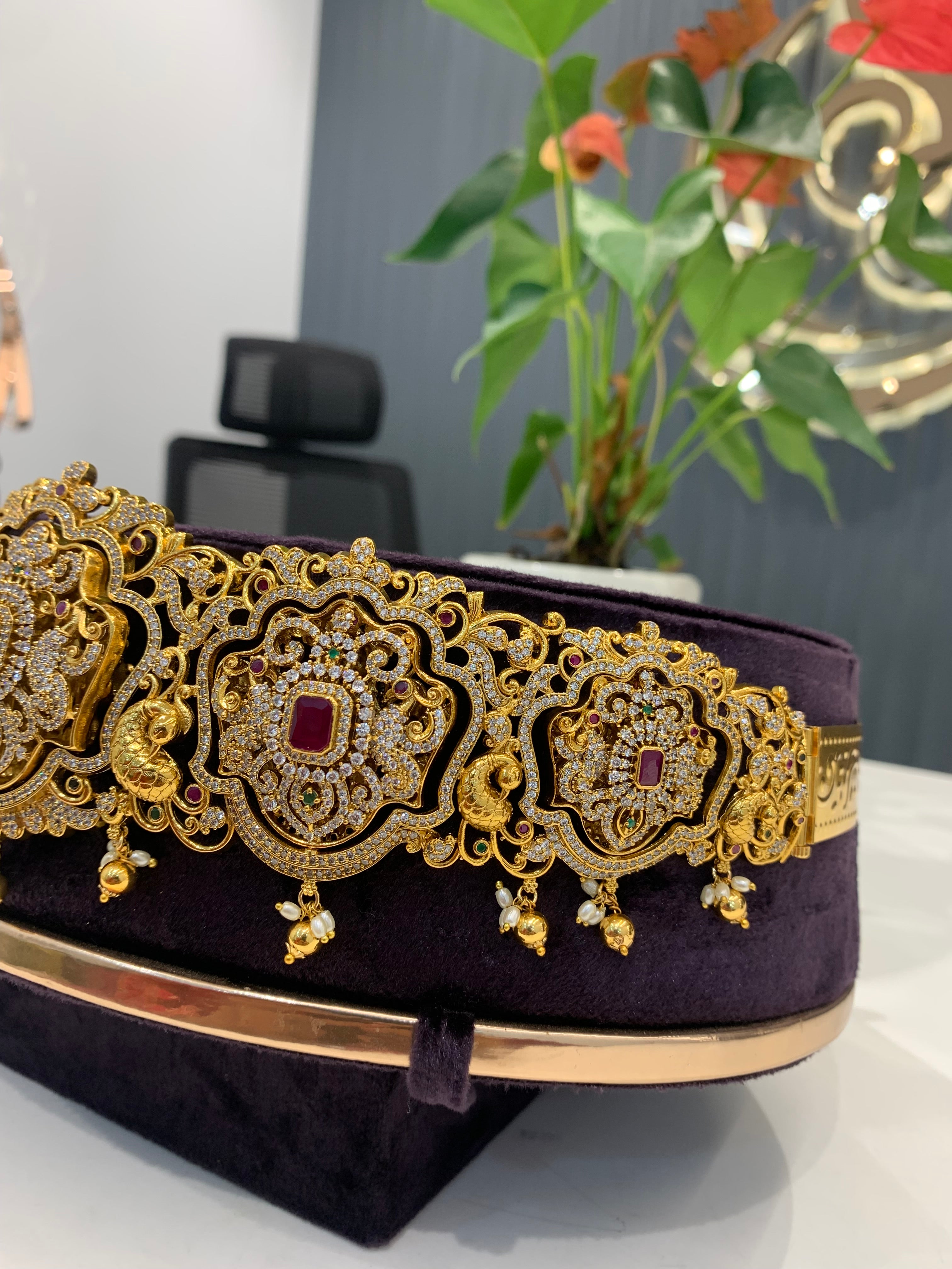 Beautiful 2 in 1 nakshi vadanam