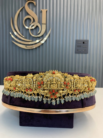 Traditional coral vaddanam