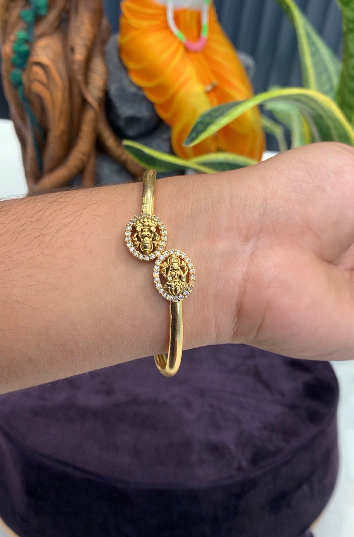 Beautiful traditional kada bracelet free size