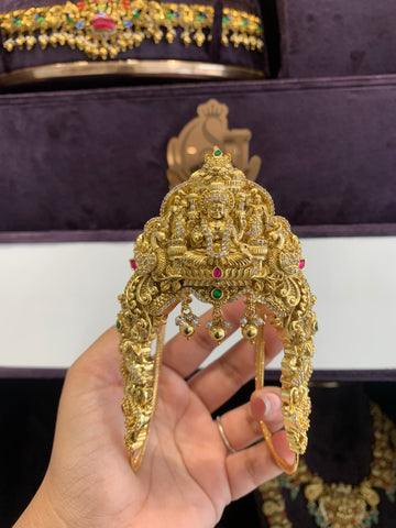 Beautiful adult vanki (single)