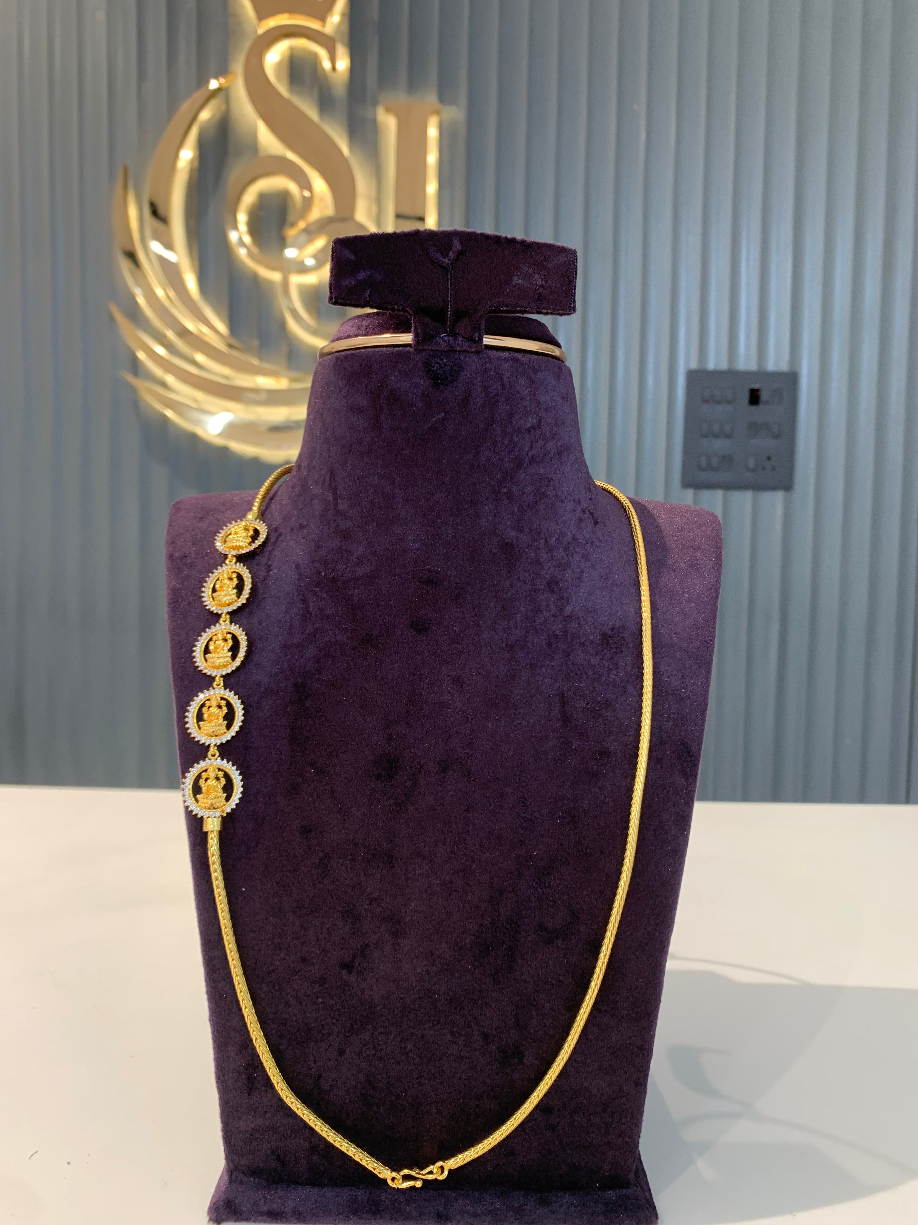 Beautiful thali chain