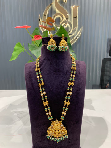 Beautiful customised nakshi beads set