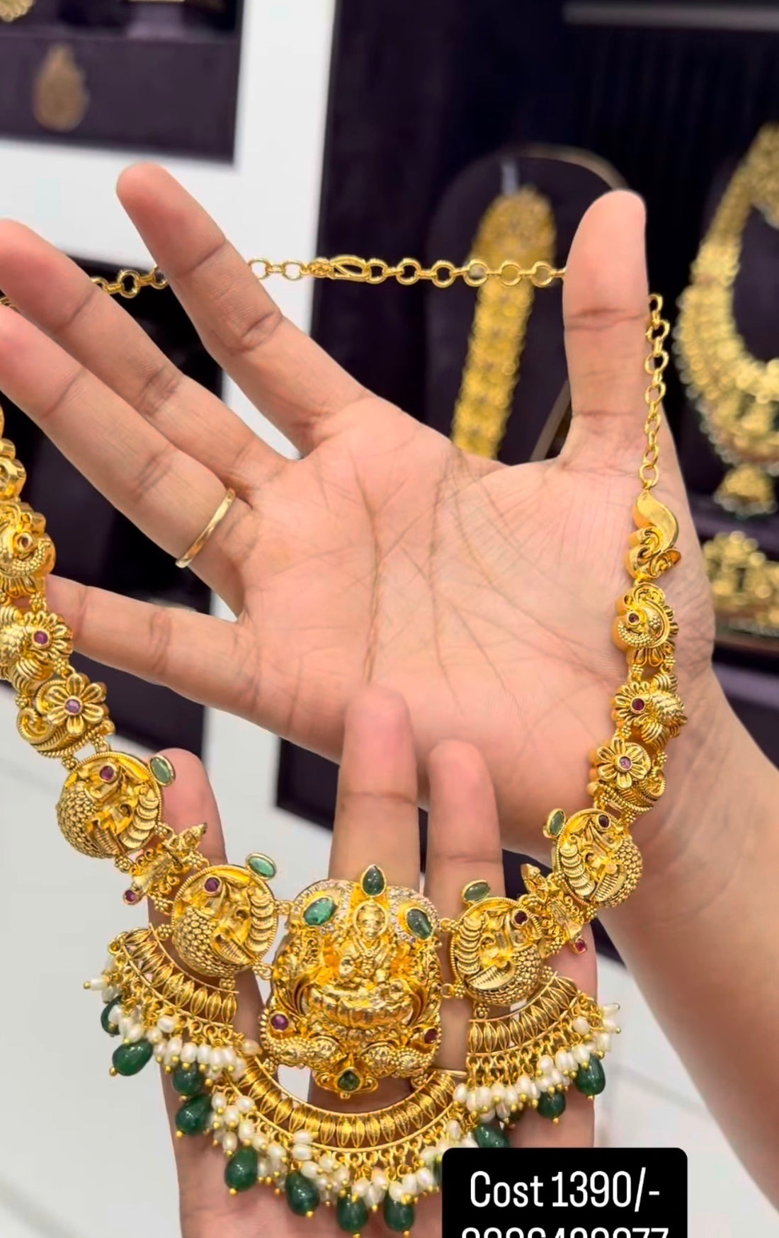 Beautiful nakshi necklace