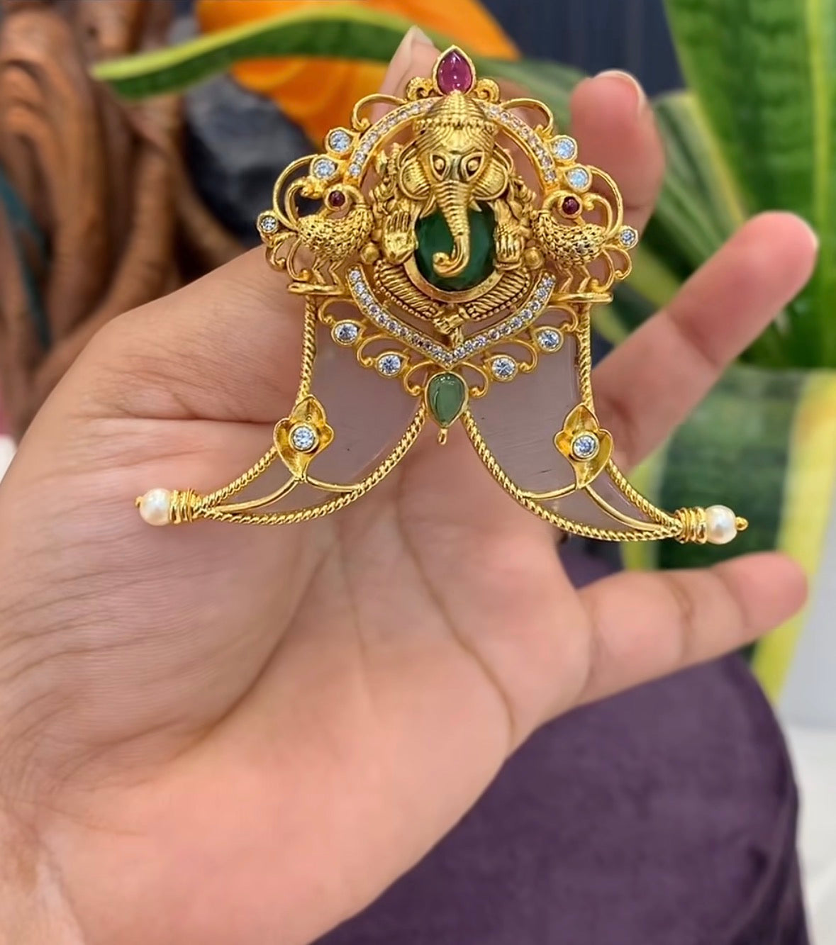 Beautiful Ganesh Tiger Nail