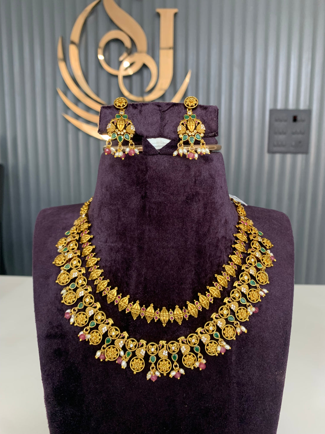 Beautiful double step necklace